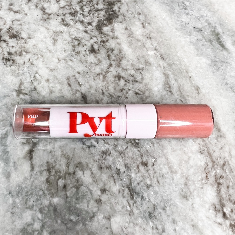 PYT BEAUTY
FRIENDS WITH BENEFITS LIP DUO IN SHADE: BARE ALL
NEW & SEALED